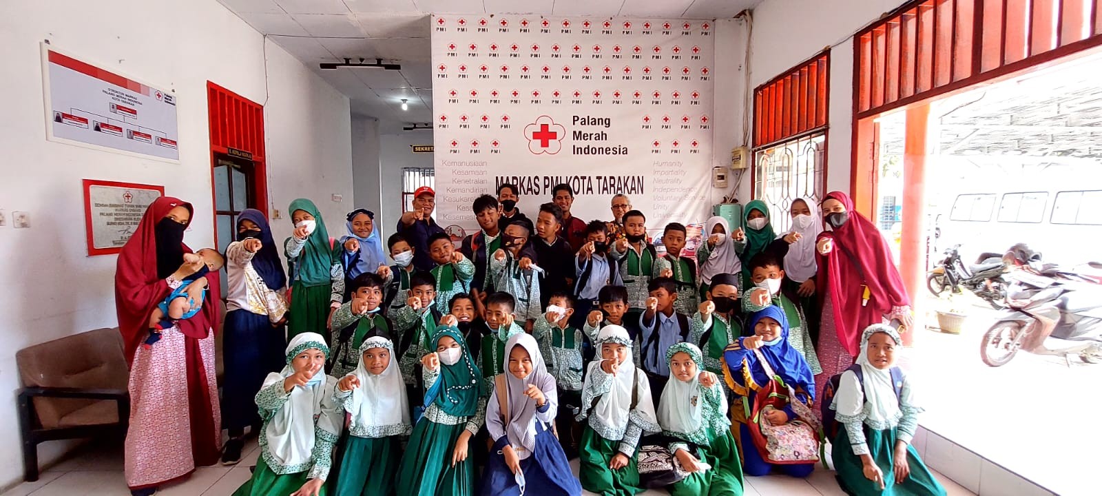 Kunjungan SD Integral Ar-Rabbani Ke PMI Kota Tarakan