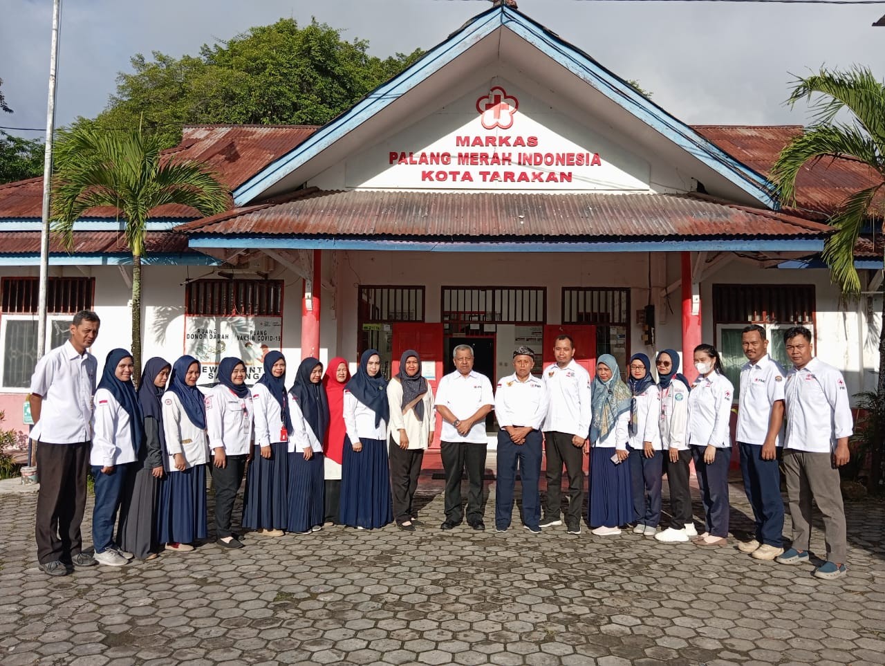 Upacara Pagi Yang Diikuti leh Seluruh Pegawai PMI Kota Tarakan